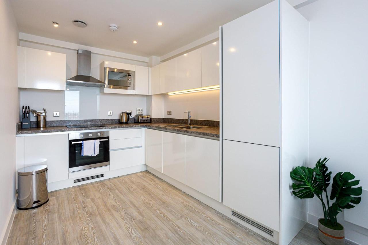 Contemporary 2 Bedroom Duplex In Salford Manchester Ngoại thất bức ảnh
