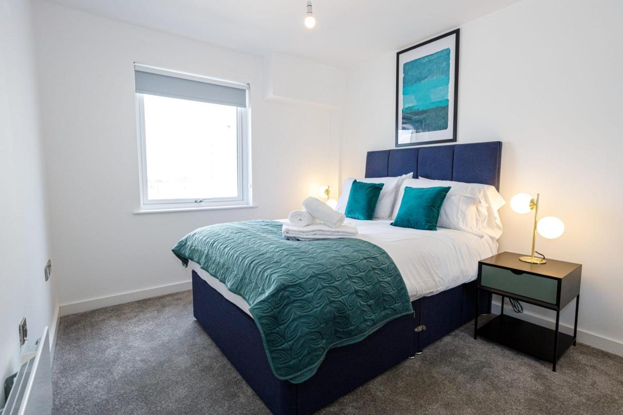 Contemporary 2 Bedroom Duplex In Salford Manchester Ngoại thất bức ảnh