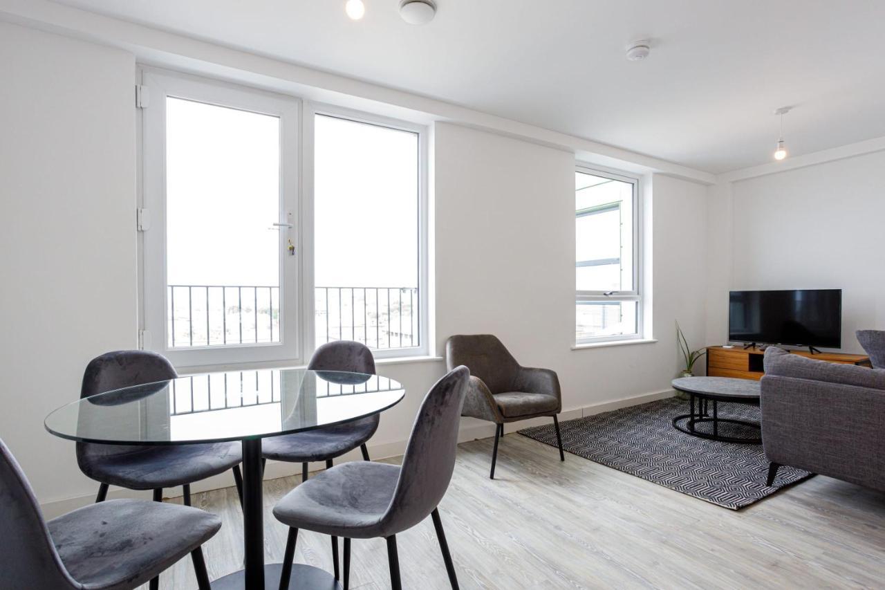 Contemporary 2 Bedroom Duplex In Salford Manchester Ngoại thất bức ảnh