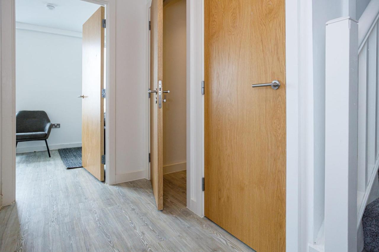 Contemporary 2 Bedroom Duplex In Salford Manchester Ngoại thất bức ảnh